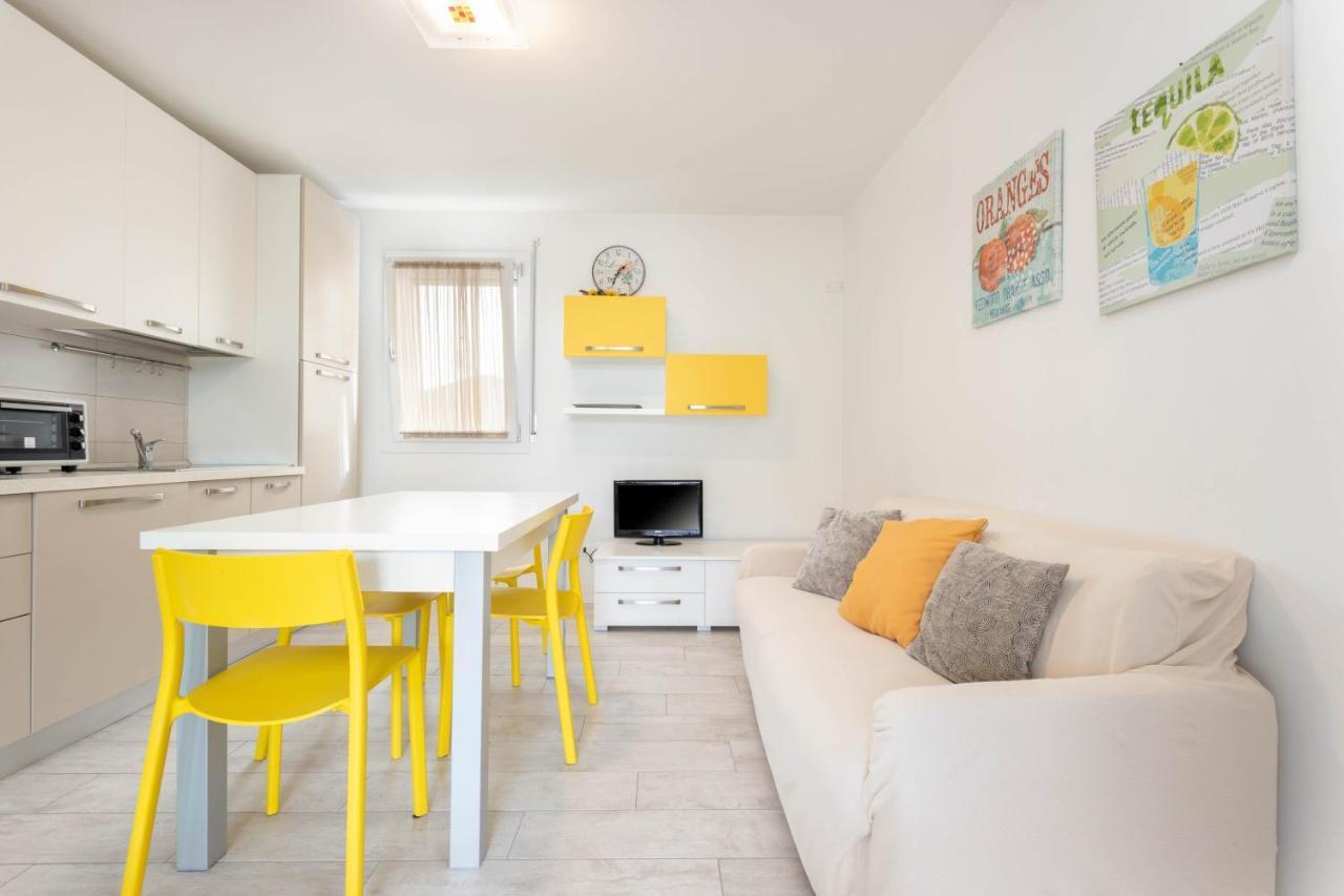 Blu Indaco Villa Elsa Lignano Sabbiadoro Eksteriør bilde