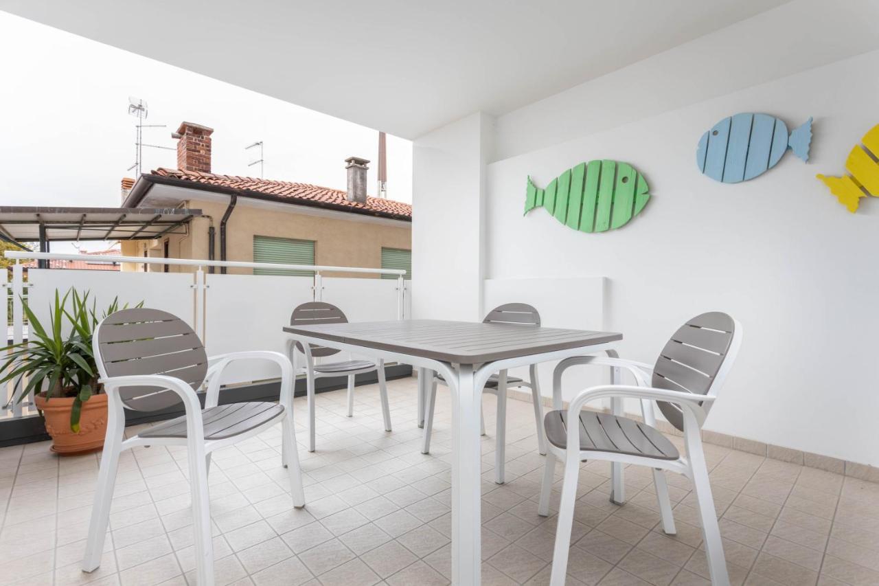 Blu Indaco Villa Elsa Lignano Sabbiadoro Eksteriør bilde